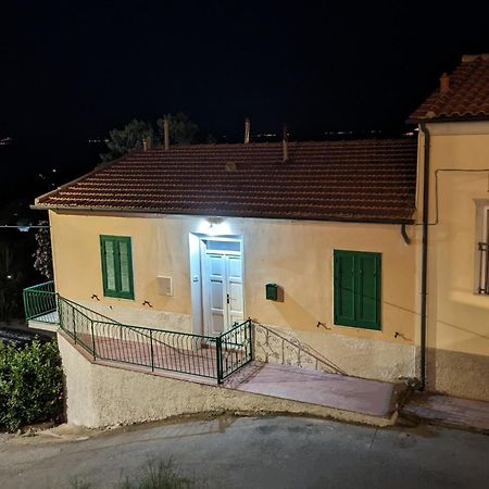 Casa Maddi Casa Vacanze Con Vista Mare Vicinissima Al Centro 카폴리베리 외부 사진