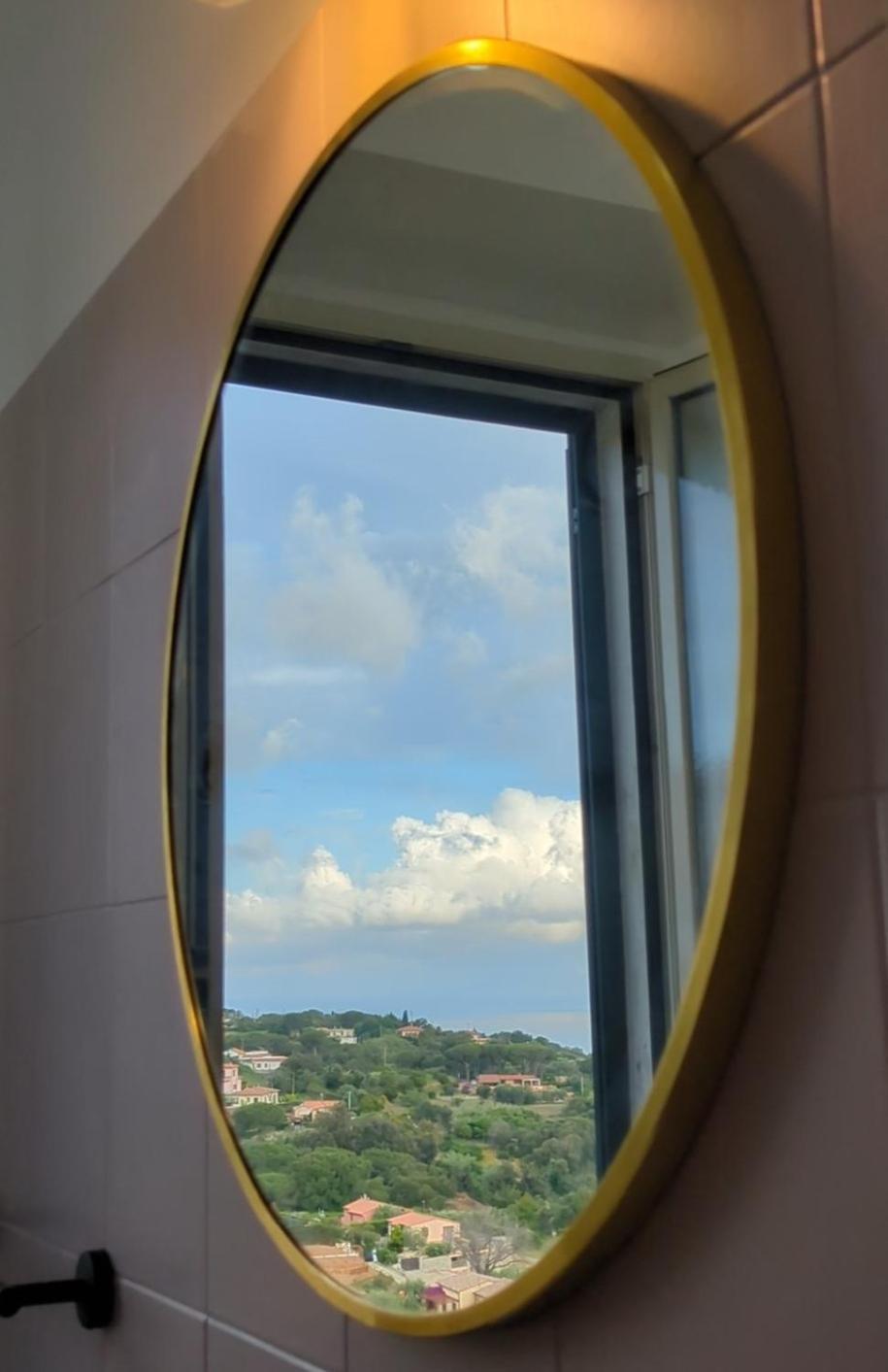 Casa Maddi Casa Vacanze Con Vista Mare Vicinissima Al Centro 카폴리베리 외부 사진